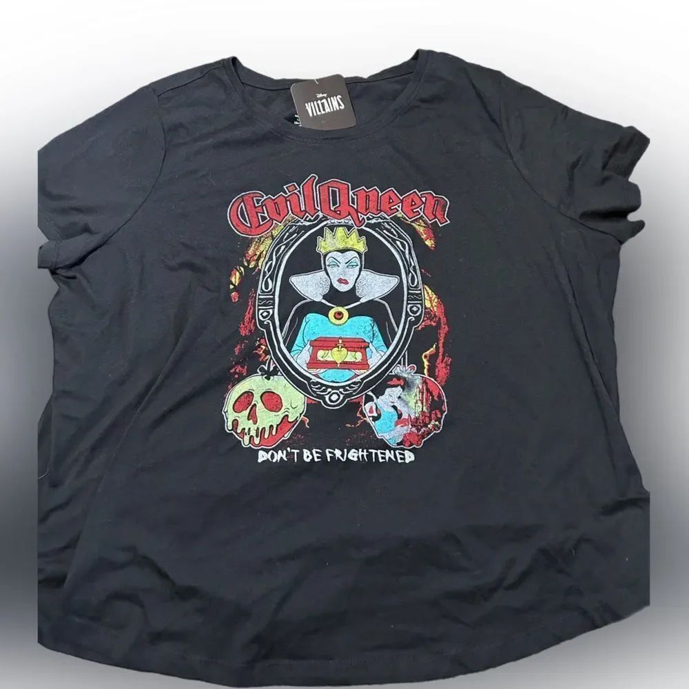 Women’s Disney Snow White Evil Queen Don’t Be Frightened T-shirt NWT